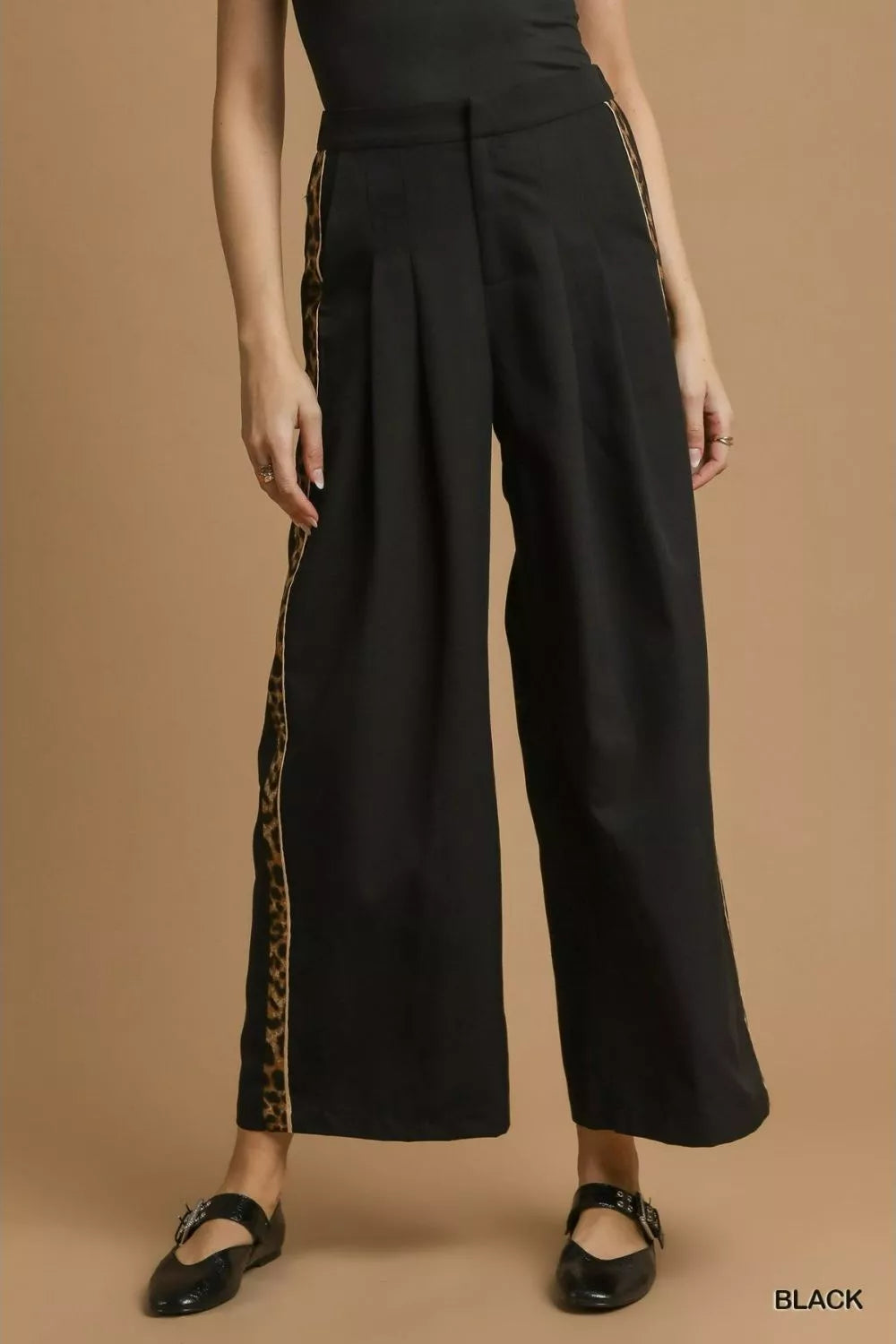 Umgee Front Pleated Wide-Leg Pants with Contrast Trim